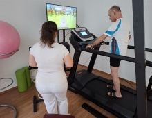 Nácvik chôdze na interaktívnom zariadení GaitBetter